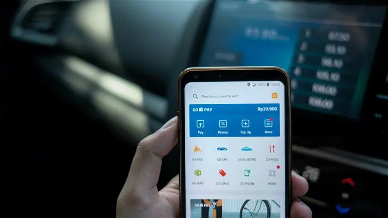 FinTech 開發：企業級金融科技轉型的核心動能與技術佈局